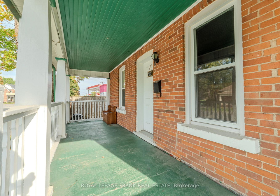 7-durham-street-w-kawartha-lakes-ontario-x12431404