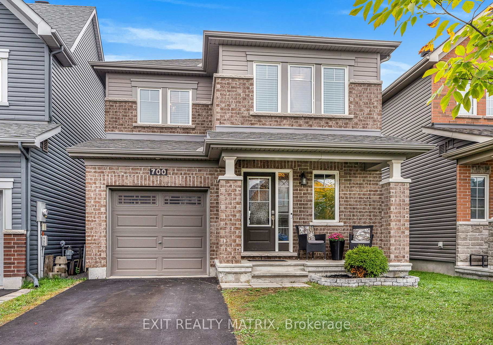 700-magnolia-street-ottawa-ontario-x12431412