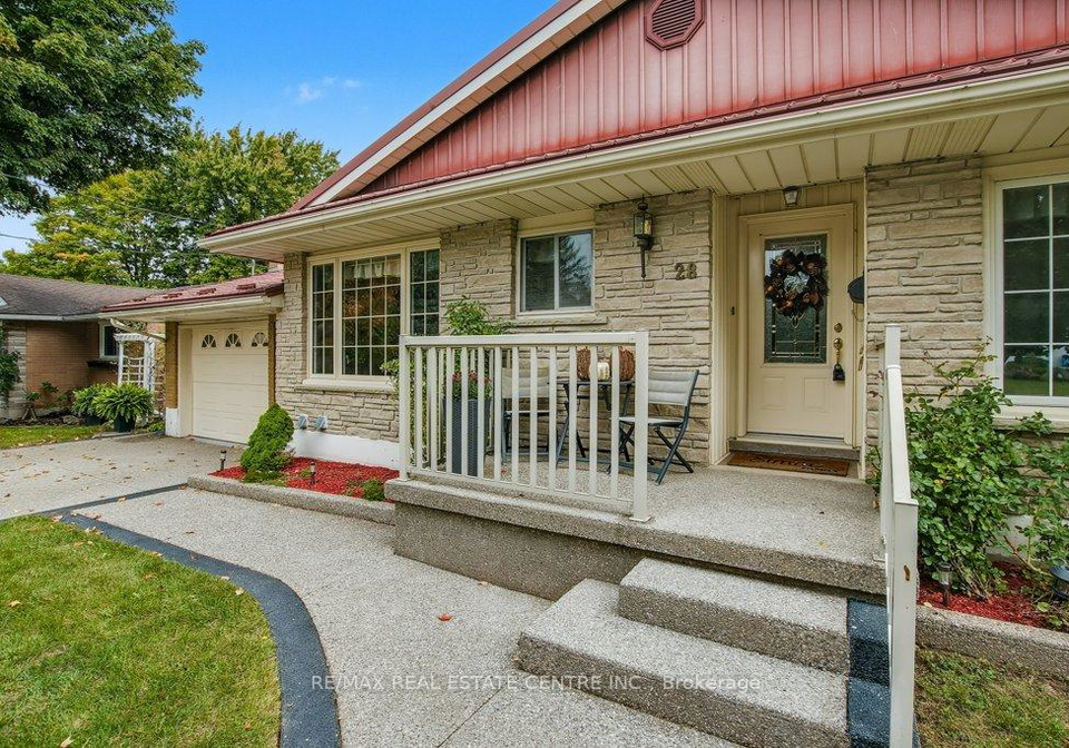 28-meadow-crescent-kitchener-ontario-x12431423