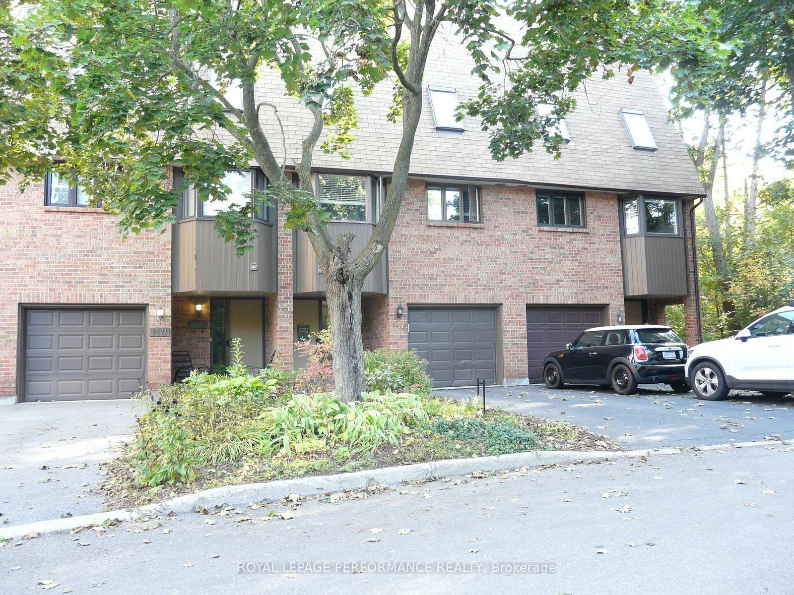 1473-waltham-street-ottawa-ontario-x12431454