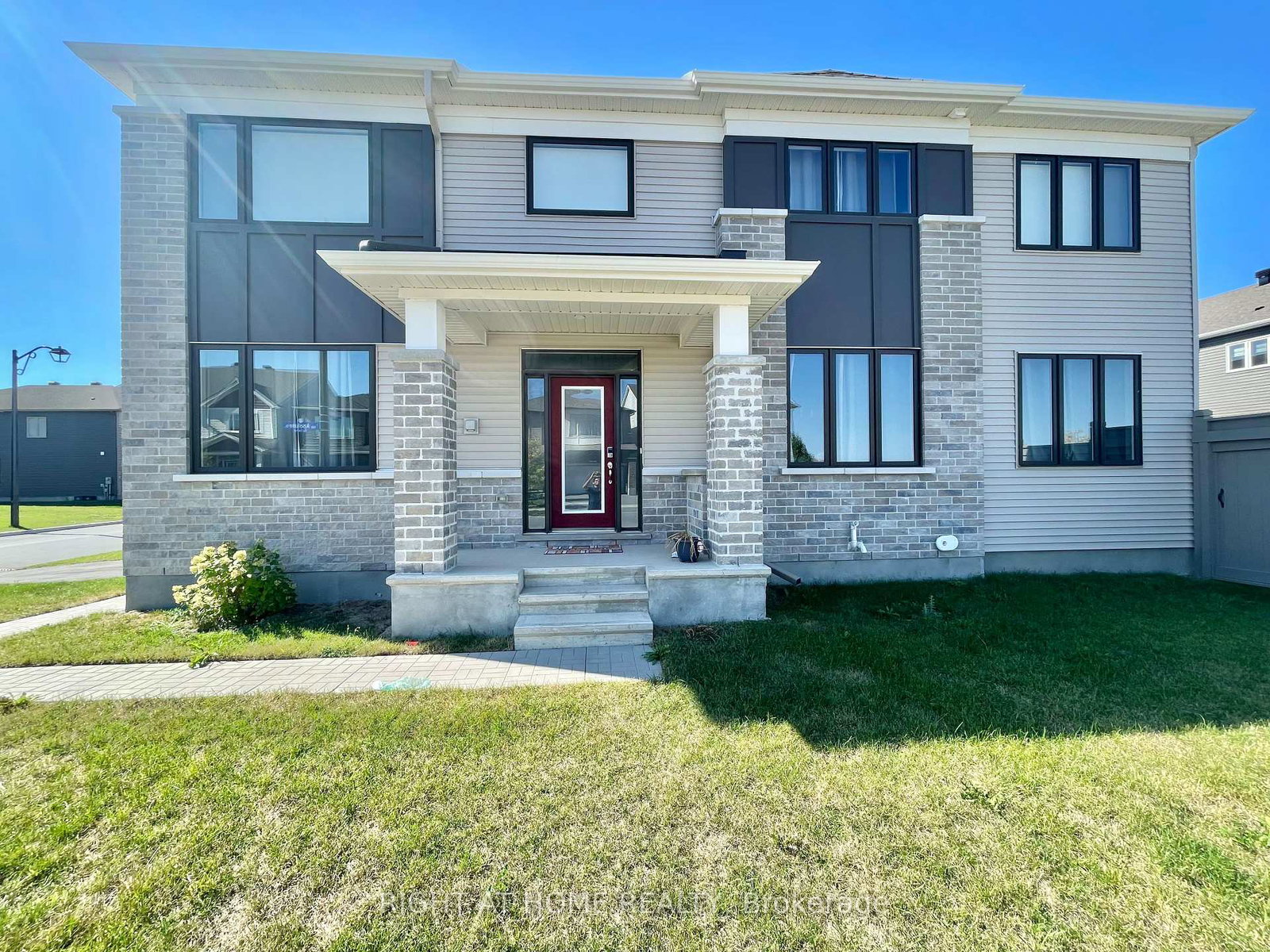 600-cygnus-street-ottawa-ontario-x12431527