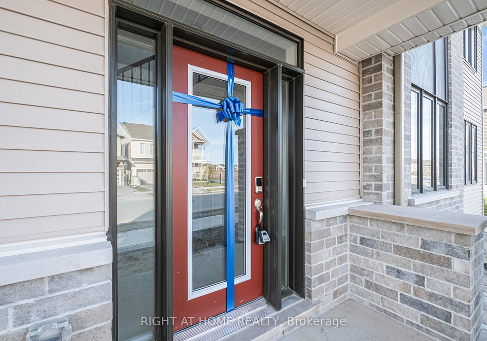 600-cygnus-street-ottawa-ontario-x12431527