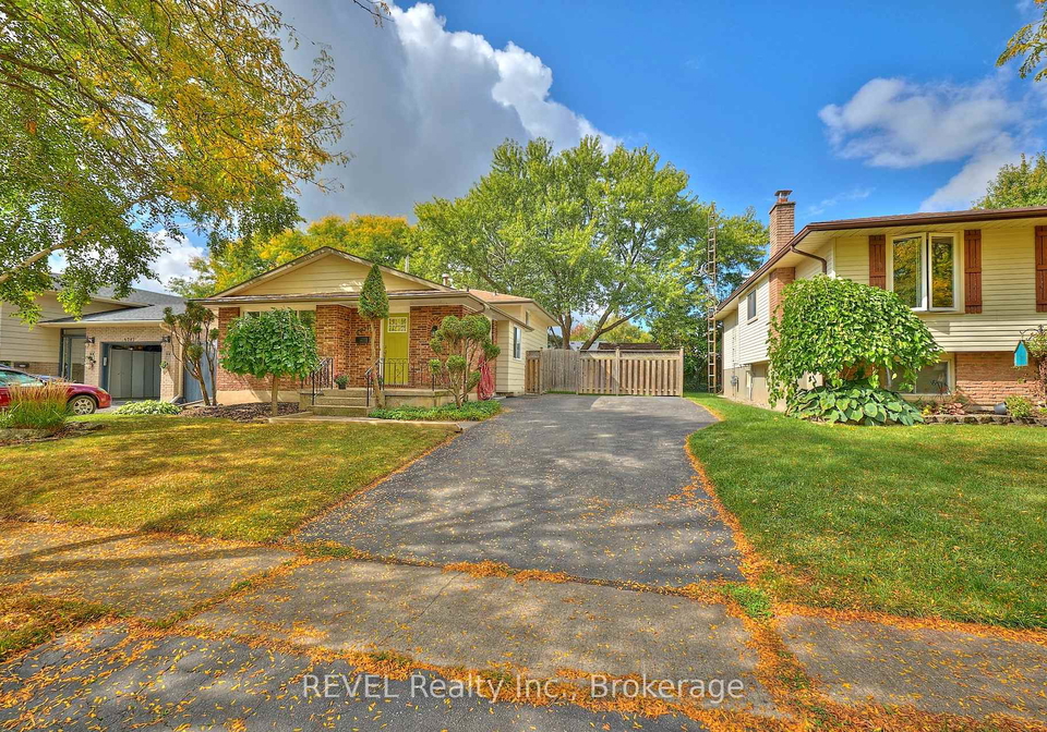 6237-monterey-avenue-niagara-falls-ontario-x12431637