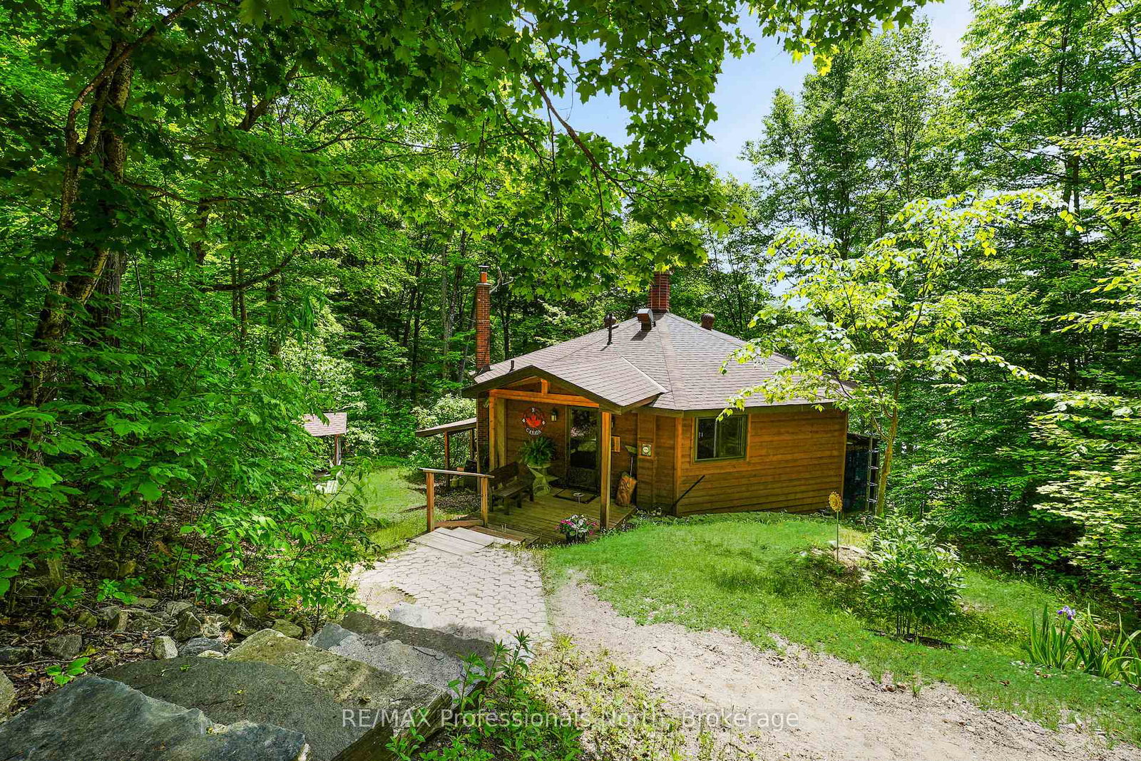 1511-wenona-lake-road-dysart-et-al-ontario-x12431679