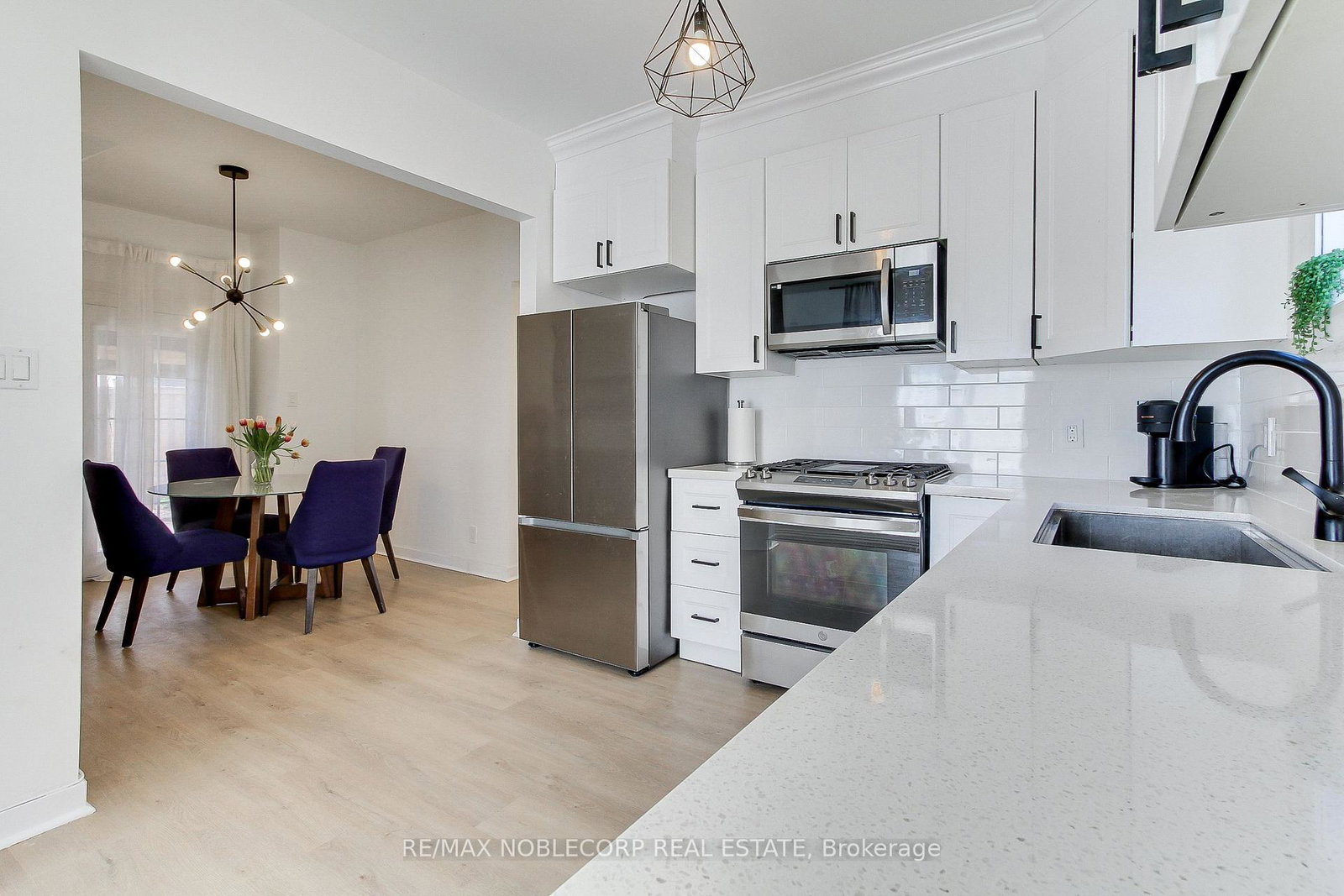 174-east-31st-street-hamilton-ontario-x12431810