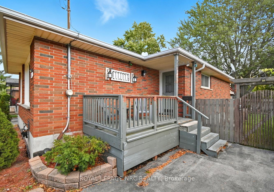 243-gross-avenue-welland-ontario-x12431878