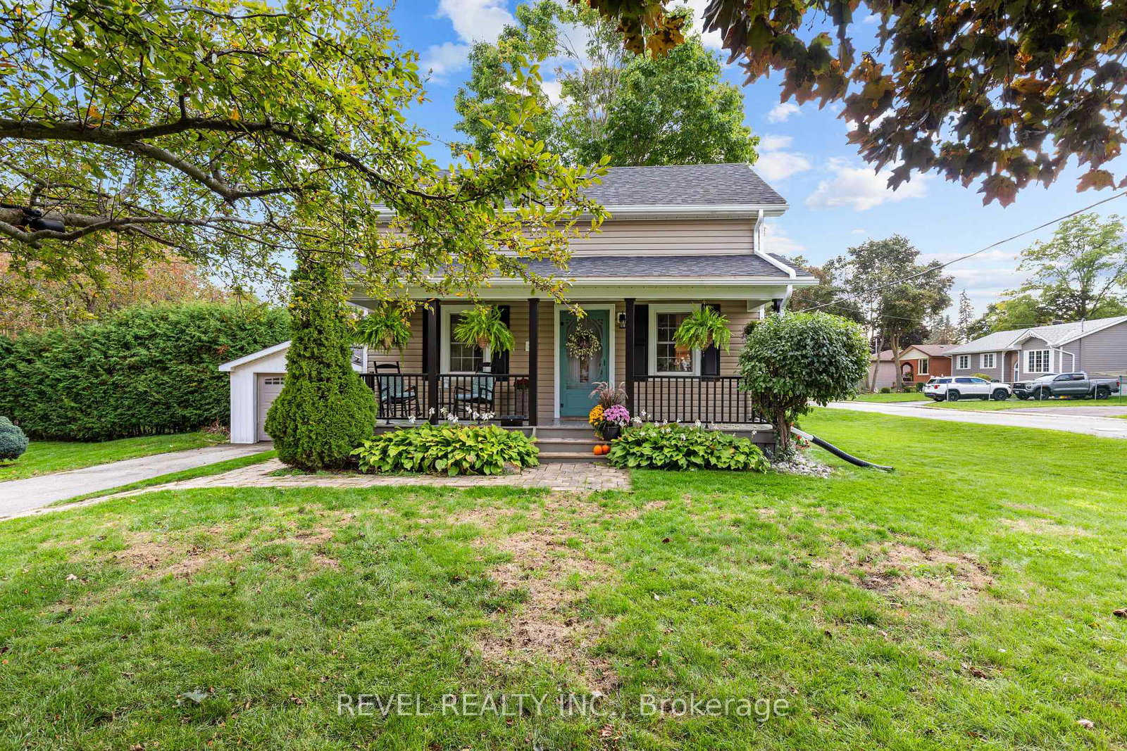 35-glenelg-street-e-kawartha-lakes-ontario-x12432168