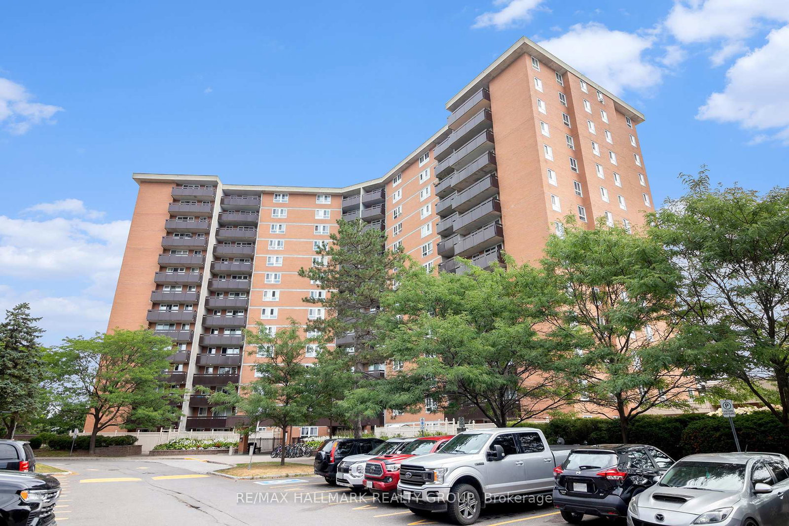 2020-jasmine-crescent-beacon-hill-north-south-and-area-ottawa-ontario-x12432179