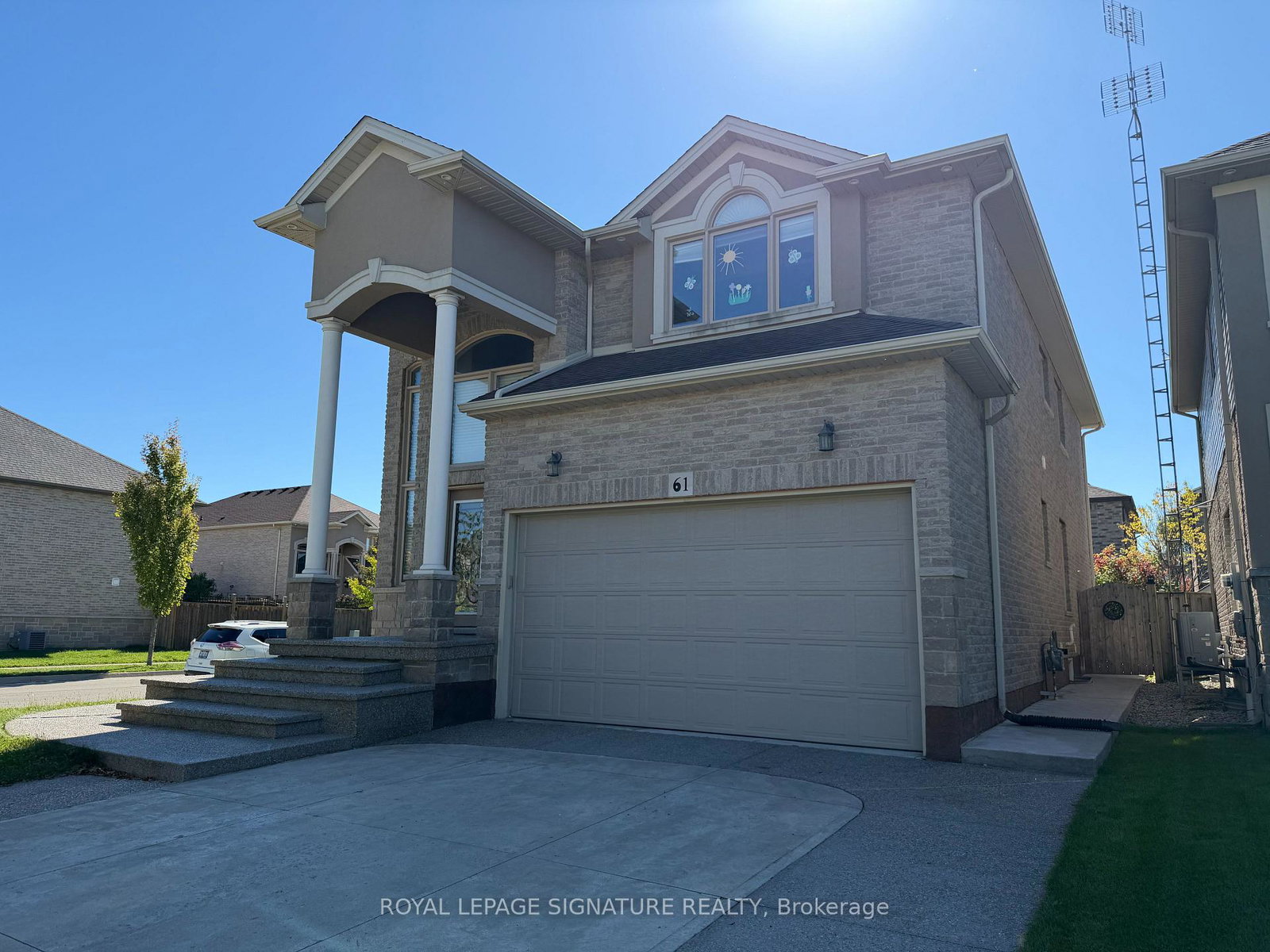 61-eagleglen-way-hamilton-ontario-x12432493