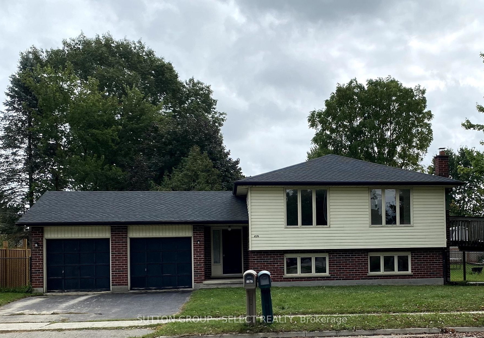 8579-glendon-drive-middlesex-centre-ontario-x12432502