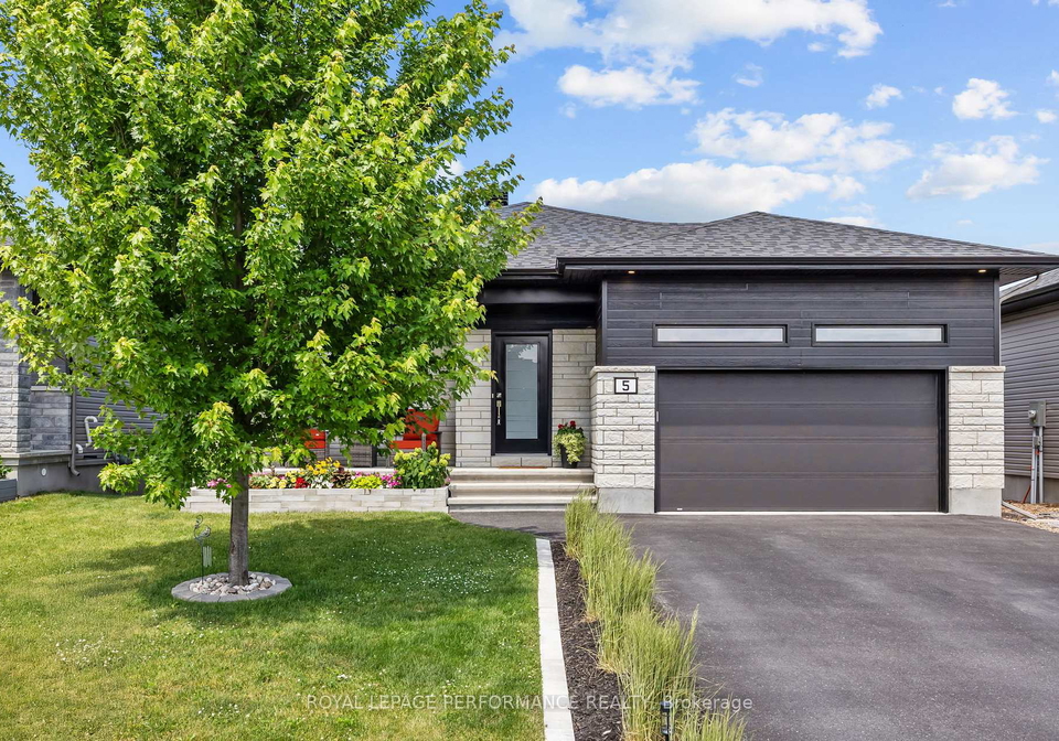 5-matheson-street-north-stormont-ontario-x12432621