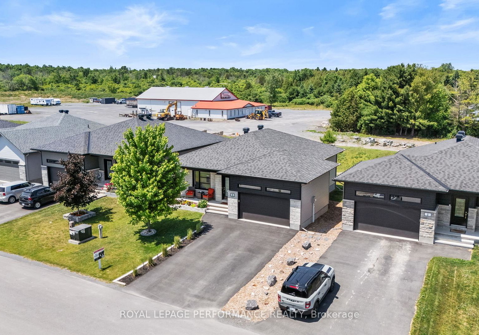 5-matheson-street-north-stormont-ontario-x12432621