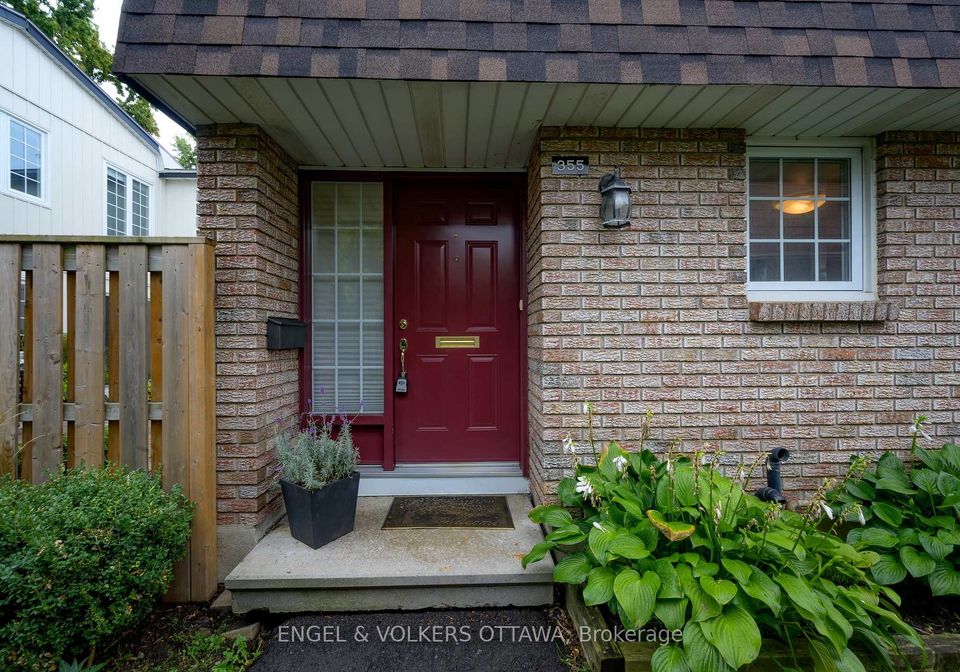 355-kintyre-private-mooneys-bay-carleton-heights-and-area-ottawa-ontario-x12432632