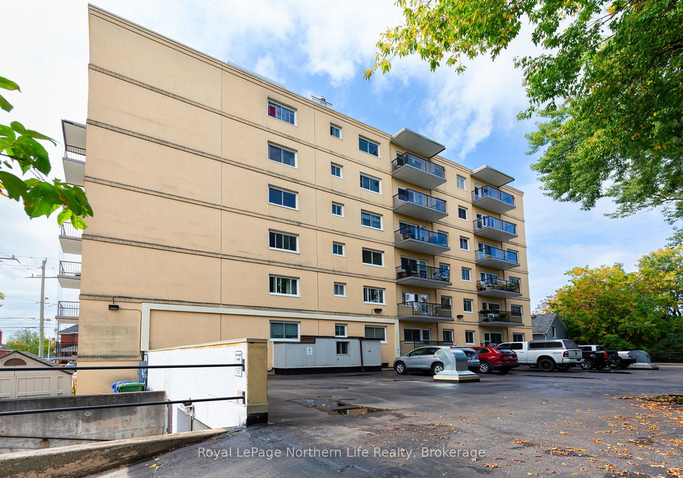 810-main-street-w-north-bay-ontario-x12432652