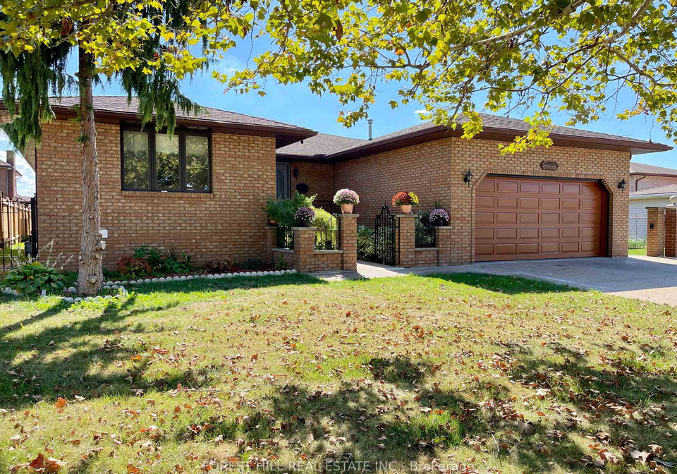 2755-lionel-drive-windsor-ontario-x12432755