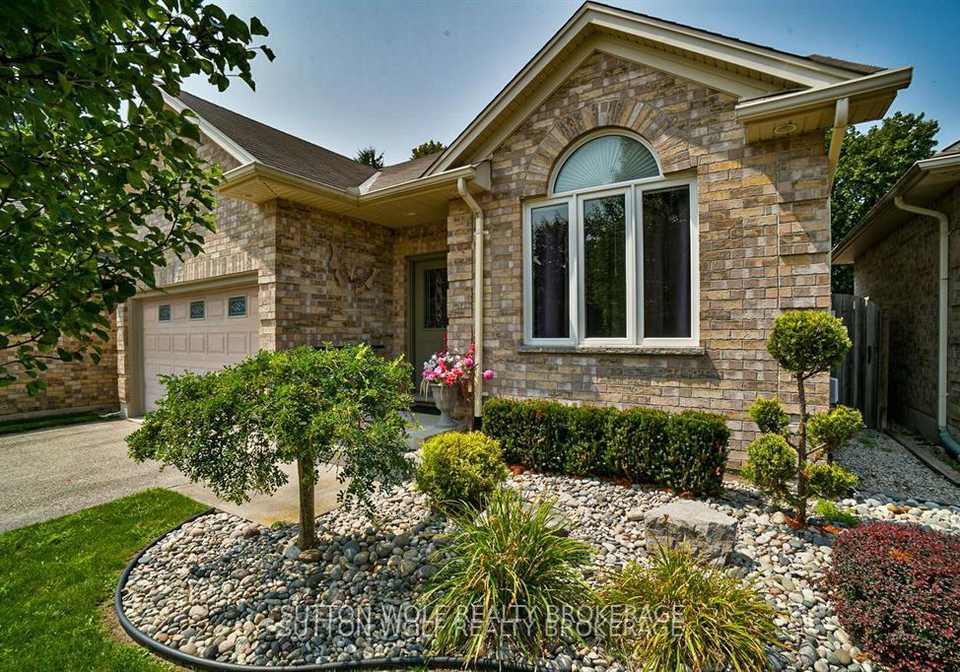 375-scott-street-e-strathroycaradoc-strathroy-caradoc-ontario-x12432879