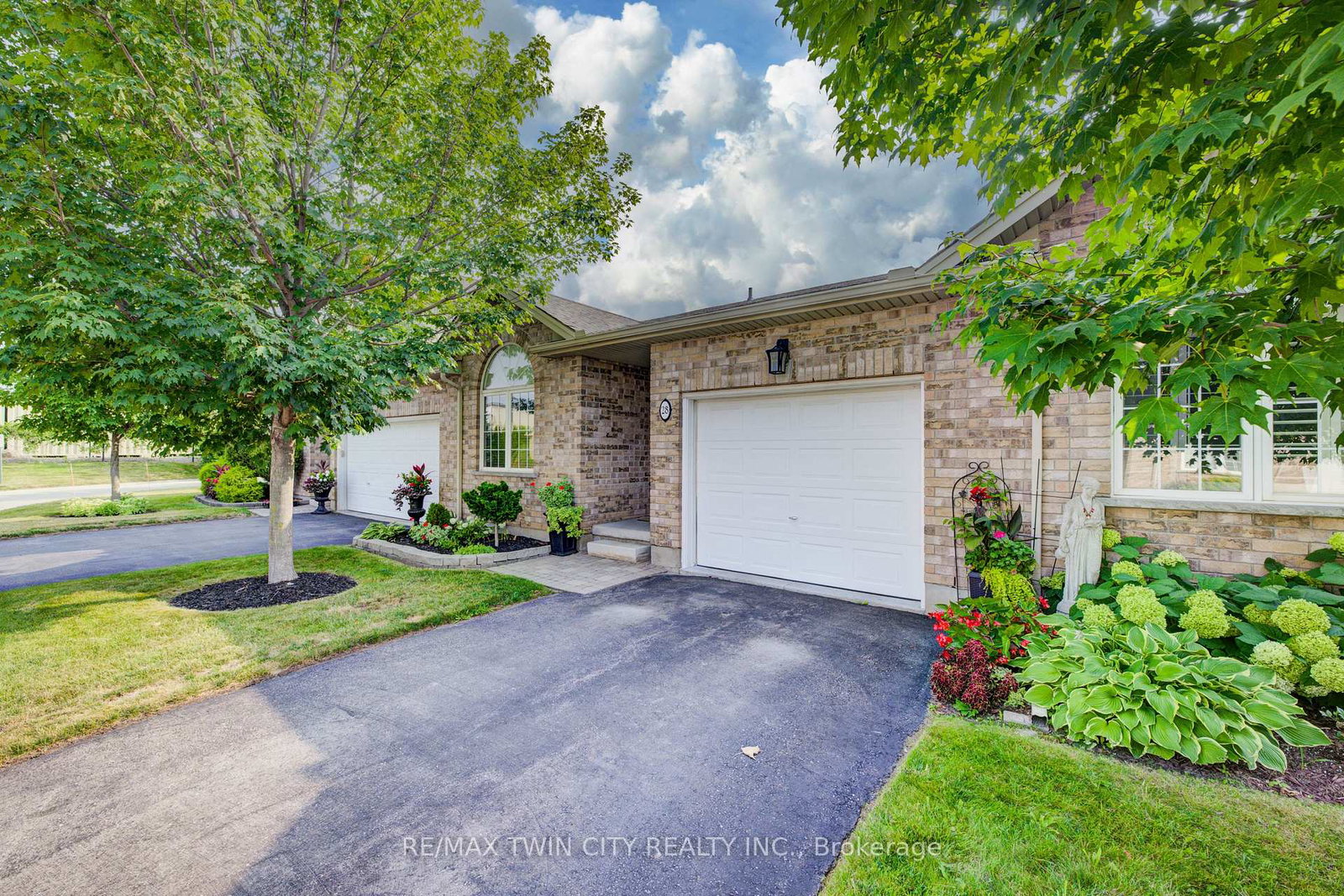35-green-gate-boulevard-cambridge-ontario-x12433002