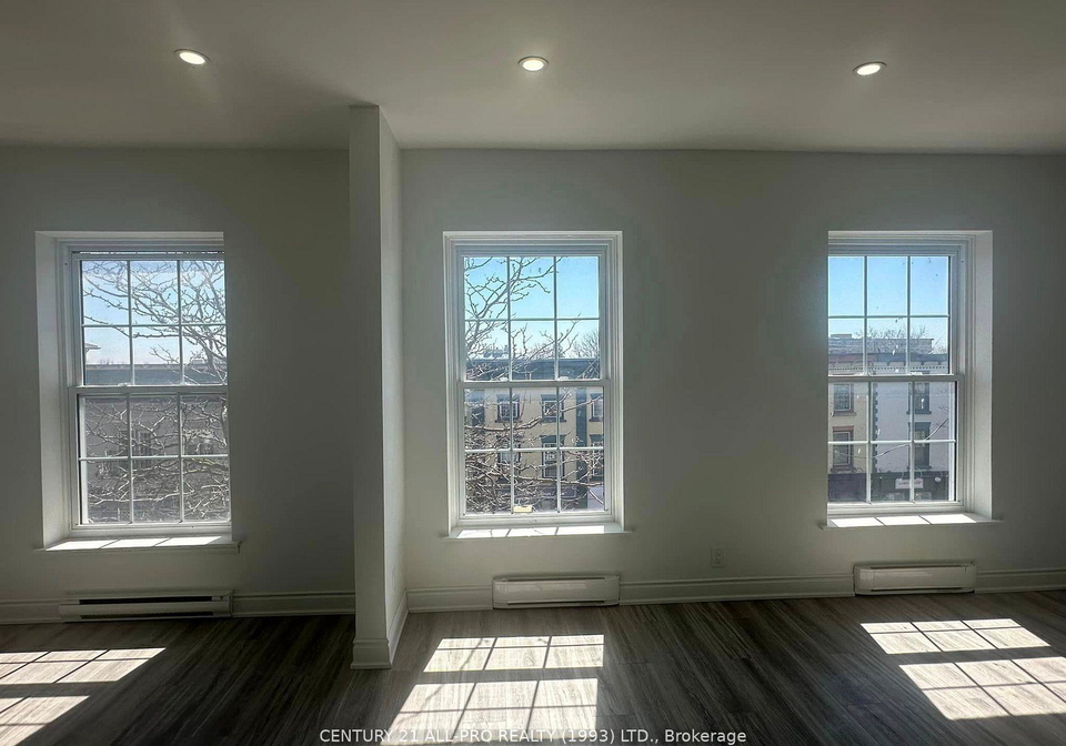 82-king-street-w-cobourg-ontario-x12433301