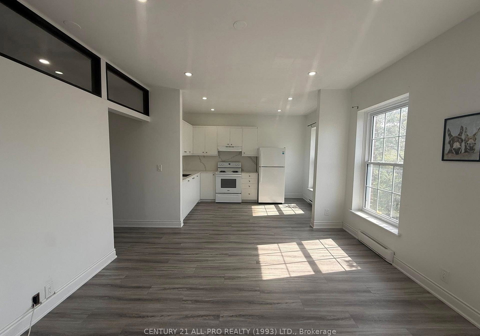 82-king-street-w-cobourg-ontario-x12433301