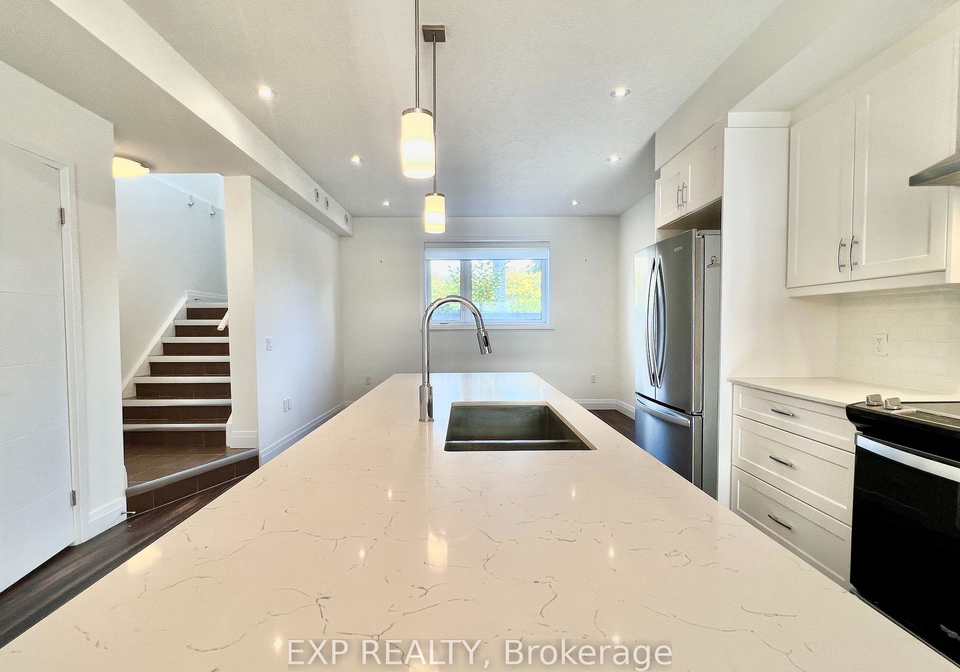 16-duggan-lane-n-guelph-ontario-x12433531