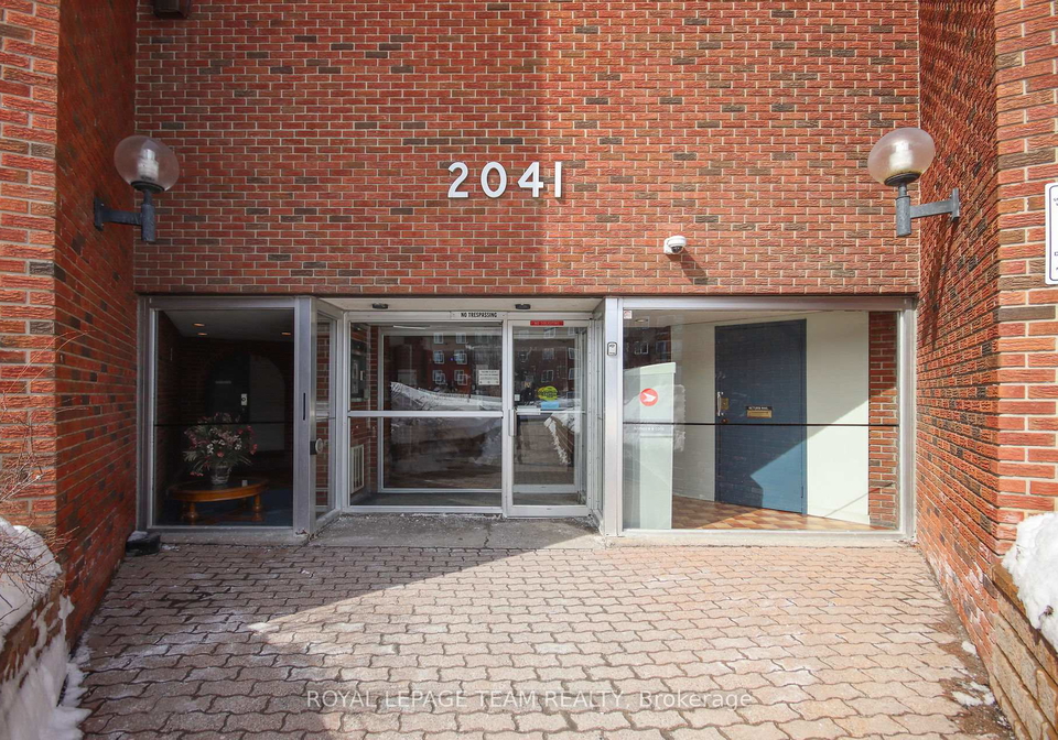2041-arrowsmith-drive-ottawa-ontario-x12433547