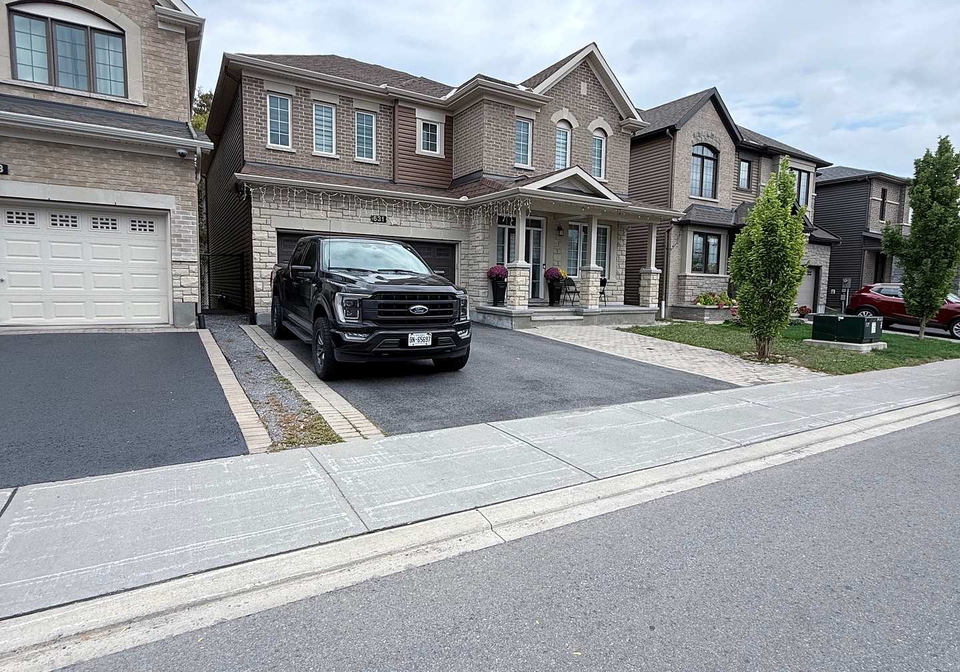 631-eagle-crest-heights-ottawa-ontario-x12433781