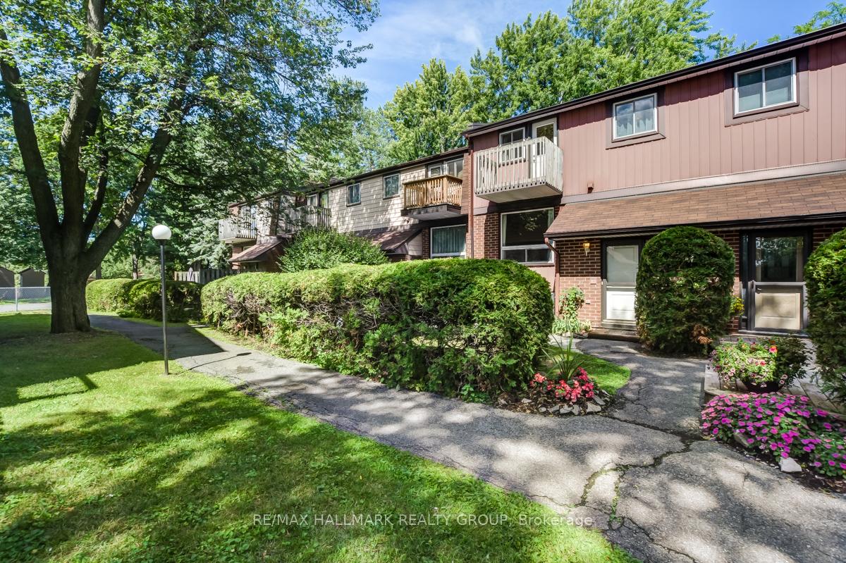 403-montfort-street-ottawa-ontario-x12433935