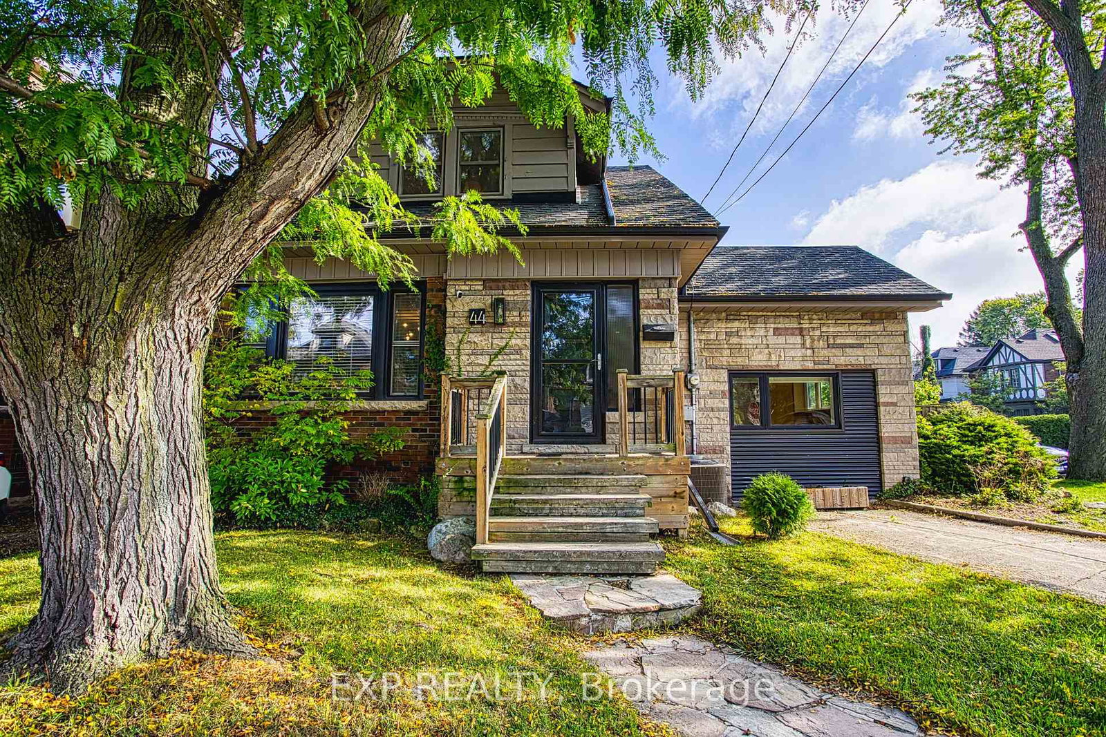 44-paisley-avenue-n-hamilton-ontario-x12434108