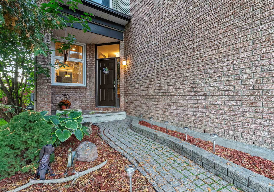 8-alfa-street-ottawa-ontario-x12434199