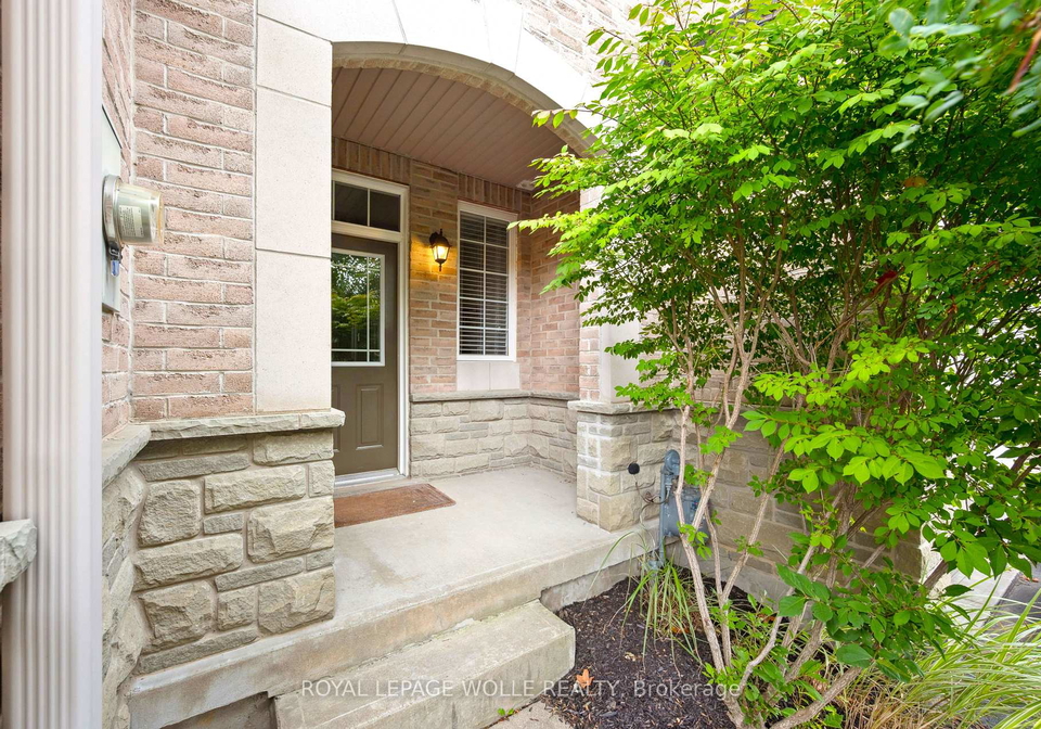 28-doon-mills-drive-kitchener-ontario-x12434250