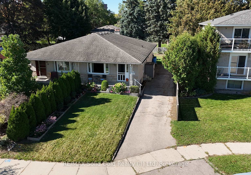 14-carnaby-crescent-kitchener-ontario-x12434304