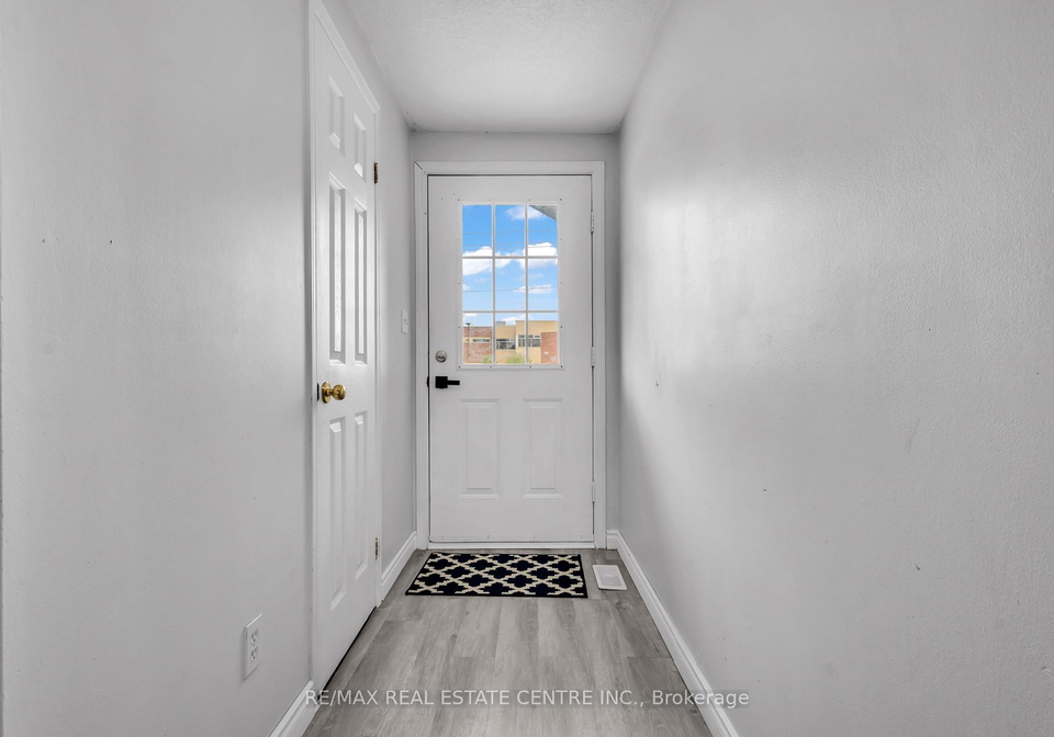 244-activa-avenue-kitchener-ontario-x12434351