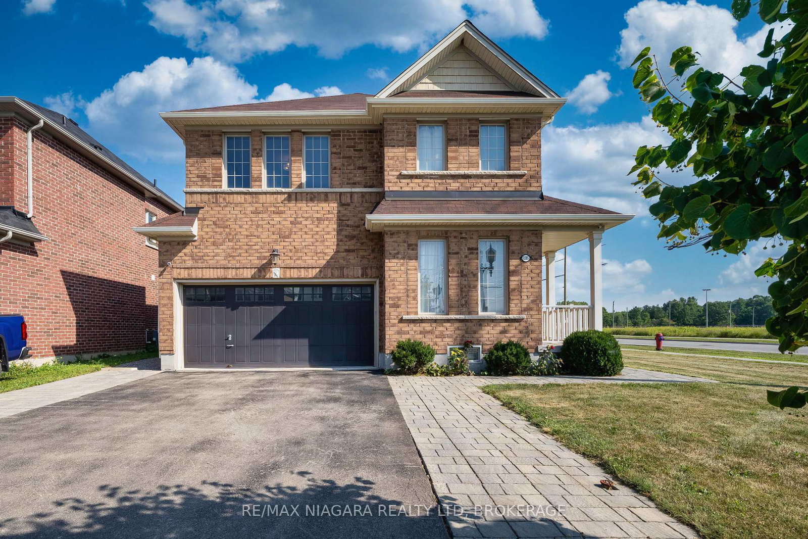8285-elderberry-drive-niagara-falls-ontario-x12434393