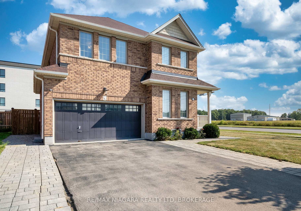 8285-elderberry-drive-niagara-falls-ontario-x12434393