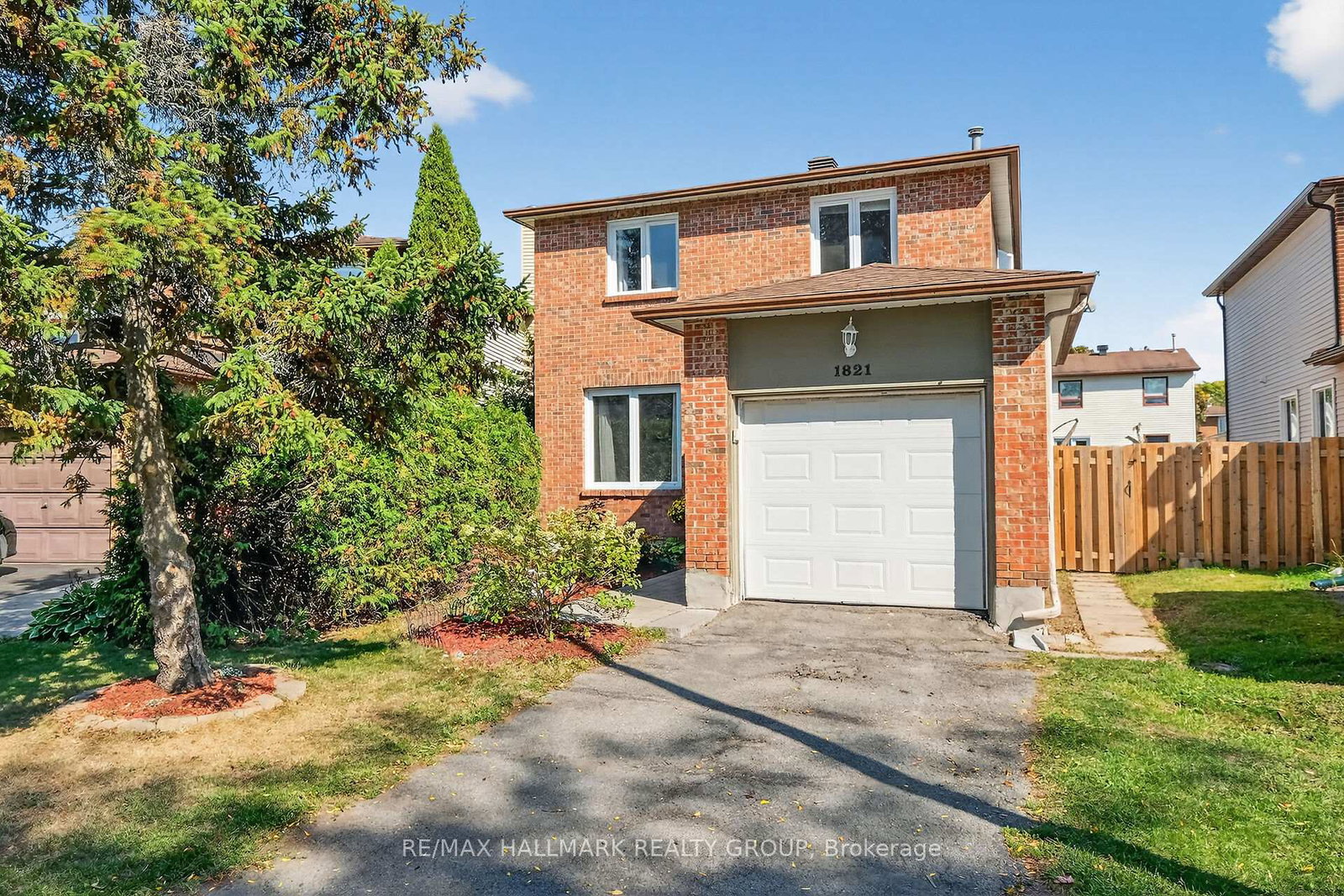 1821-brousseau-crescent-ottawa-ontario-x12434478