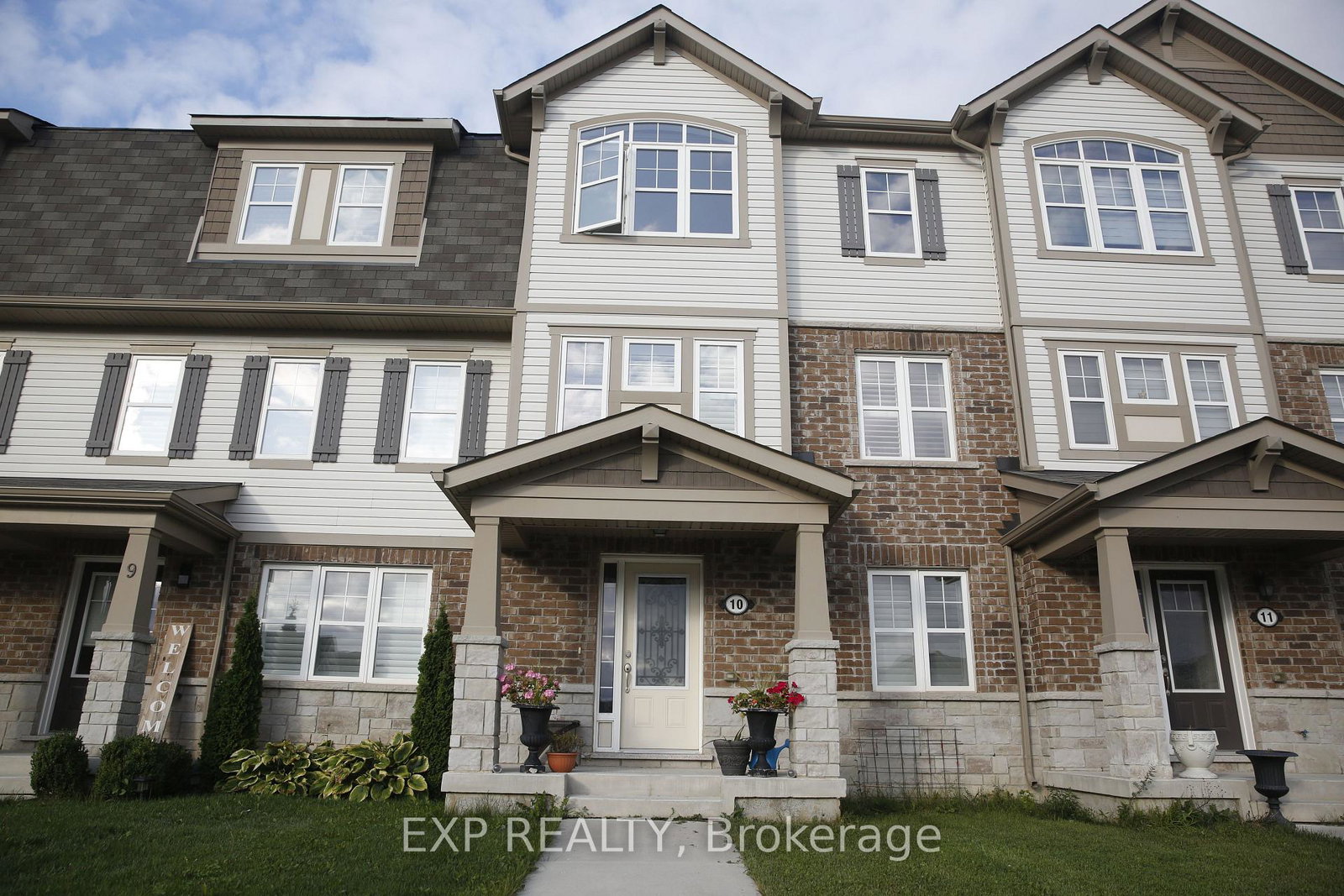 230-avondsyde-boulevard-hamilton-ontario-x12434628