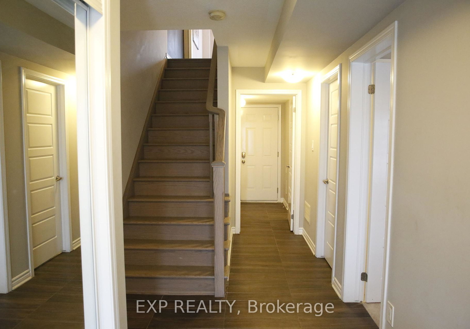 230-avondsyde-boulevard-hamilton-ontario-x12434628
