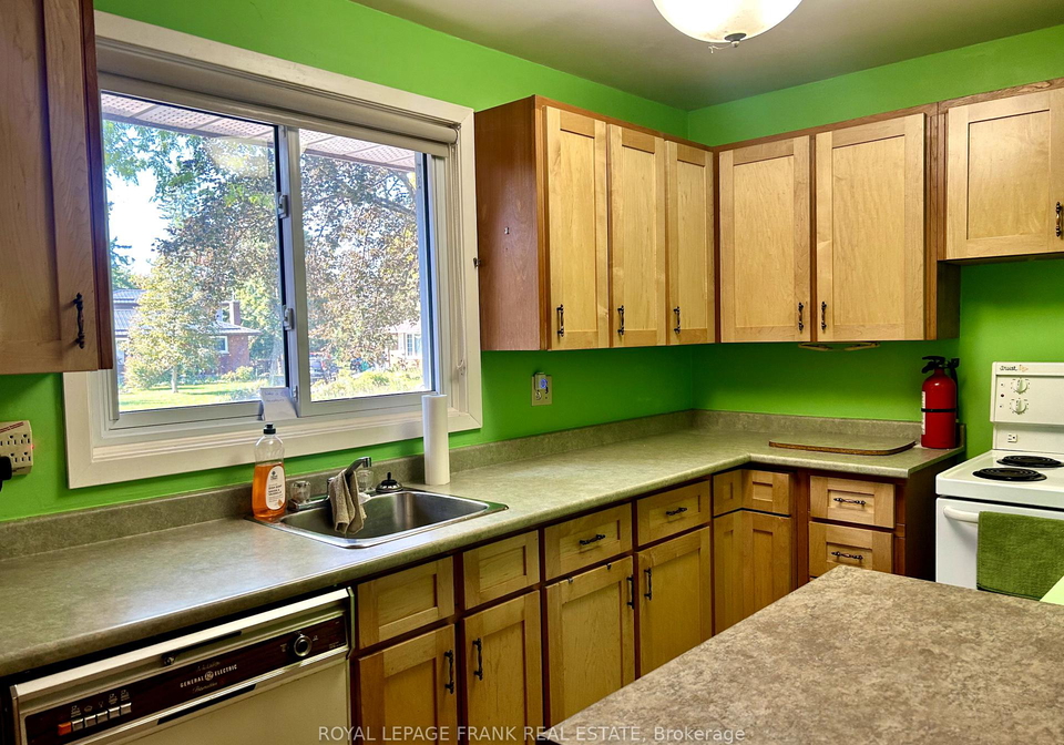 4-peary-place-peterborough-ontario-x12434795