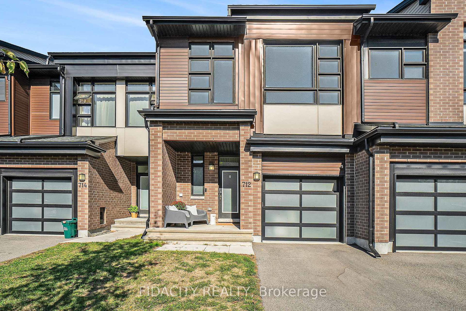 712-twist-way-kanata-ontario-x12435004