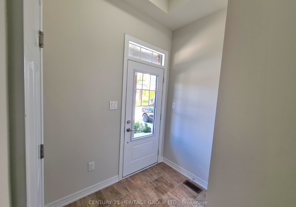 6-snowberry-lane-hamilton-ontario-x12435055
