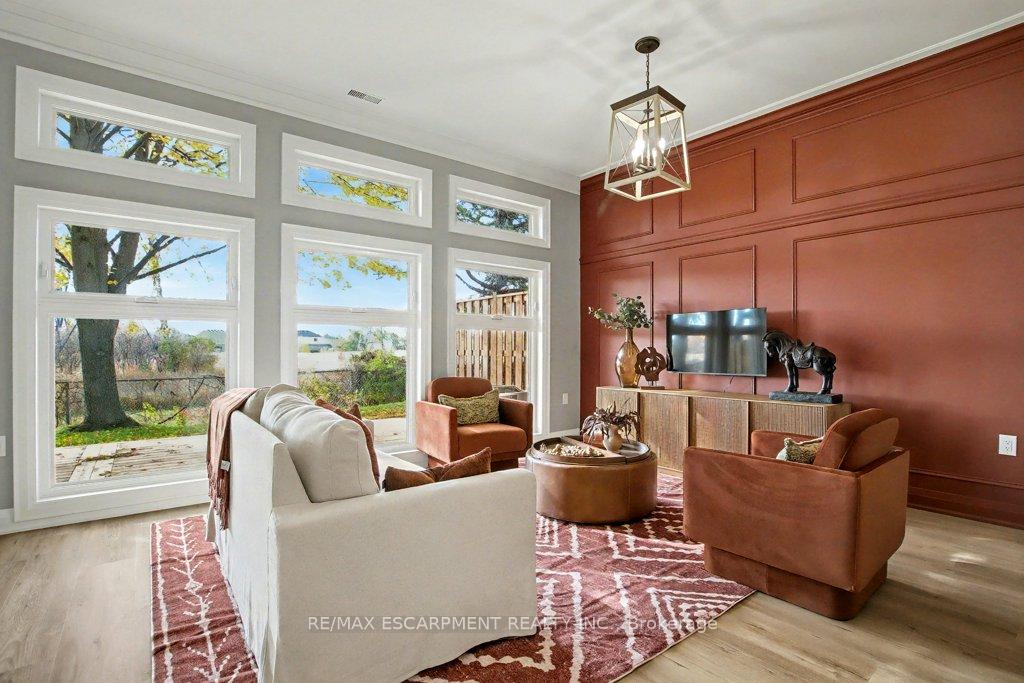 33-sister-kern-terrace-hamilton-ontario-x12435131