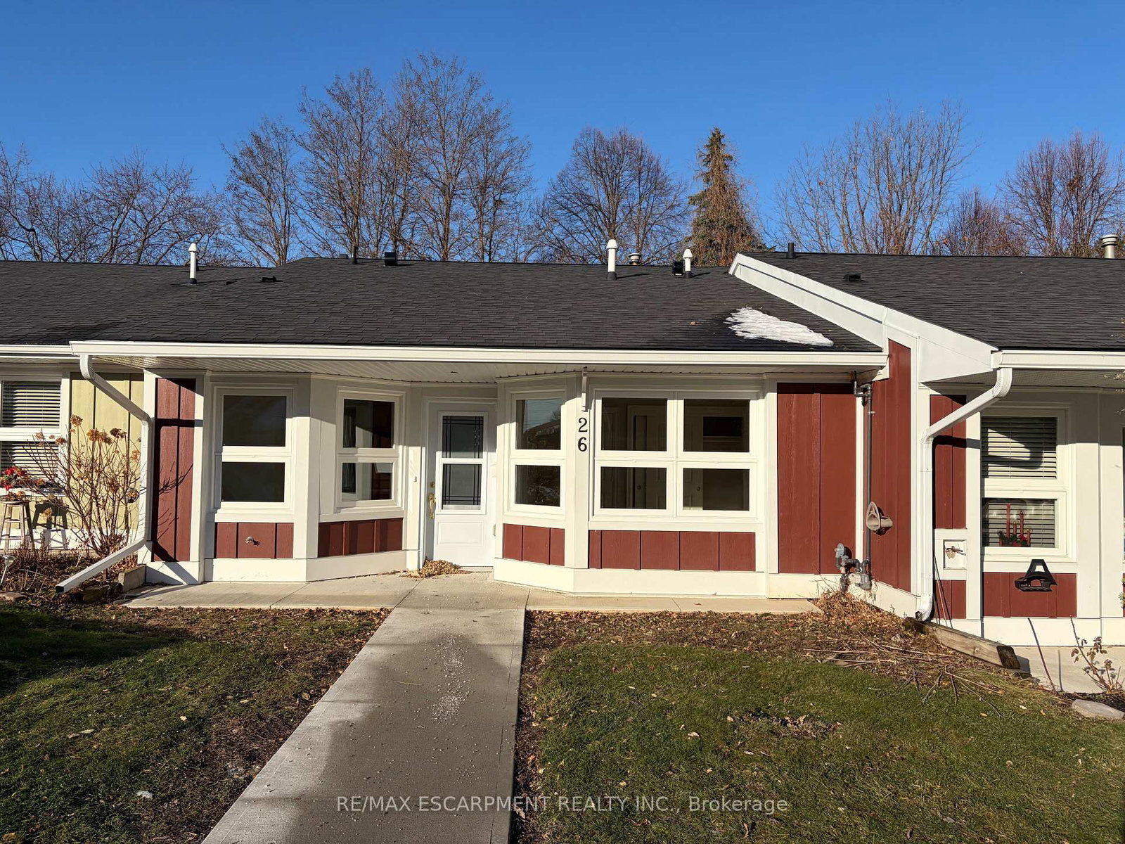 26-szollosy-circle-hamilton-ontario-x12435280