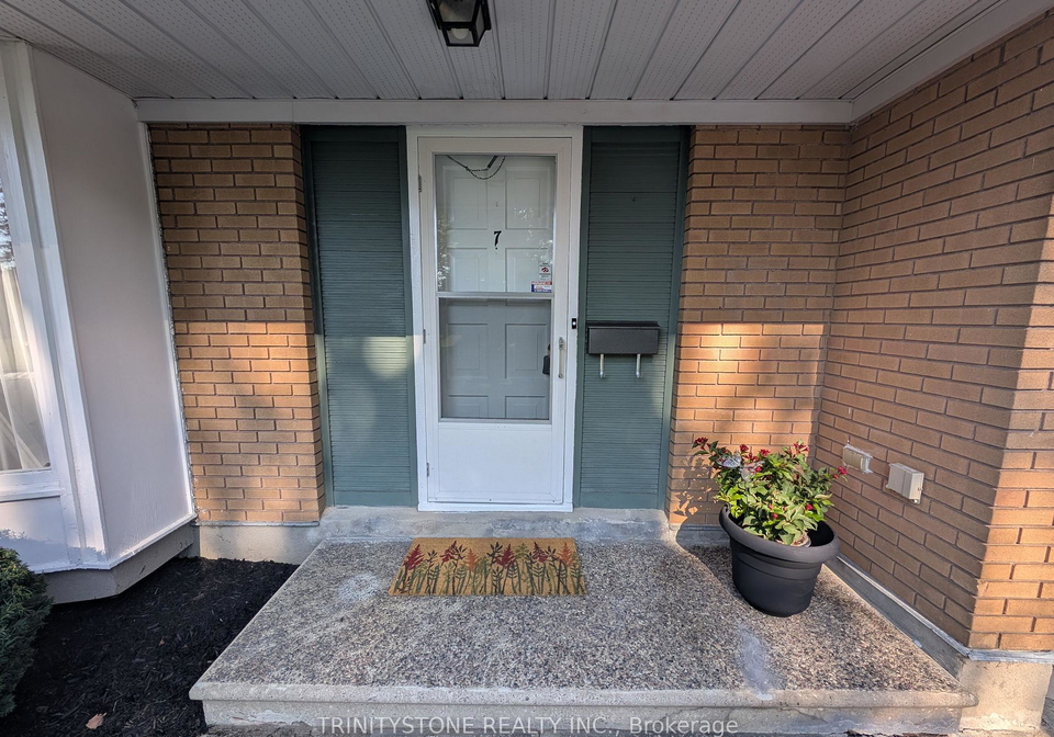 7-pulford-crescent-ottawa-ontario-x12435294