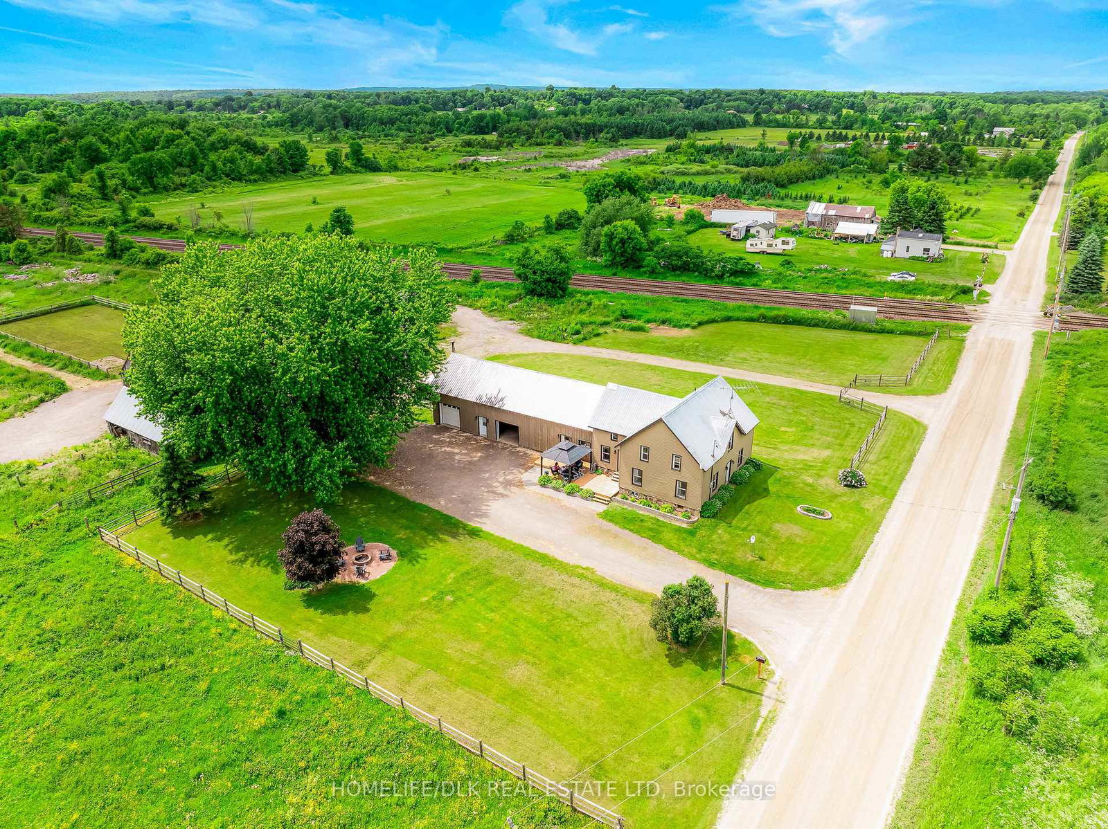 316-townline-road-w-leeds-and-the-thousand-islands-ontario-x12435343