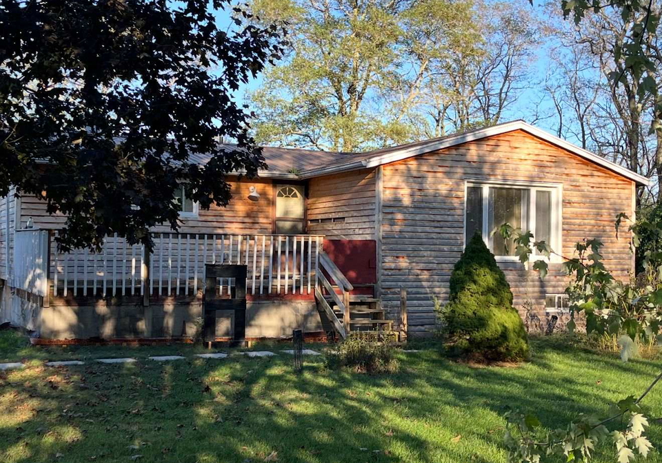 210-melville-road-prince-edward-county-ontario-x12435357