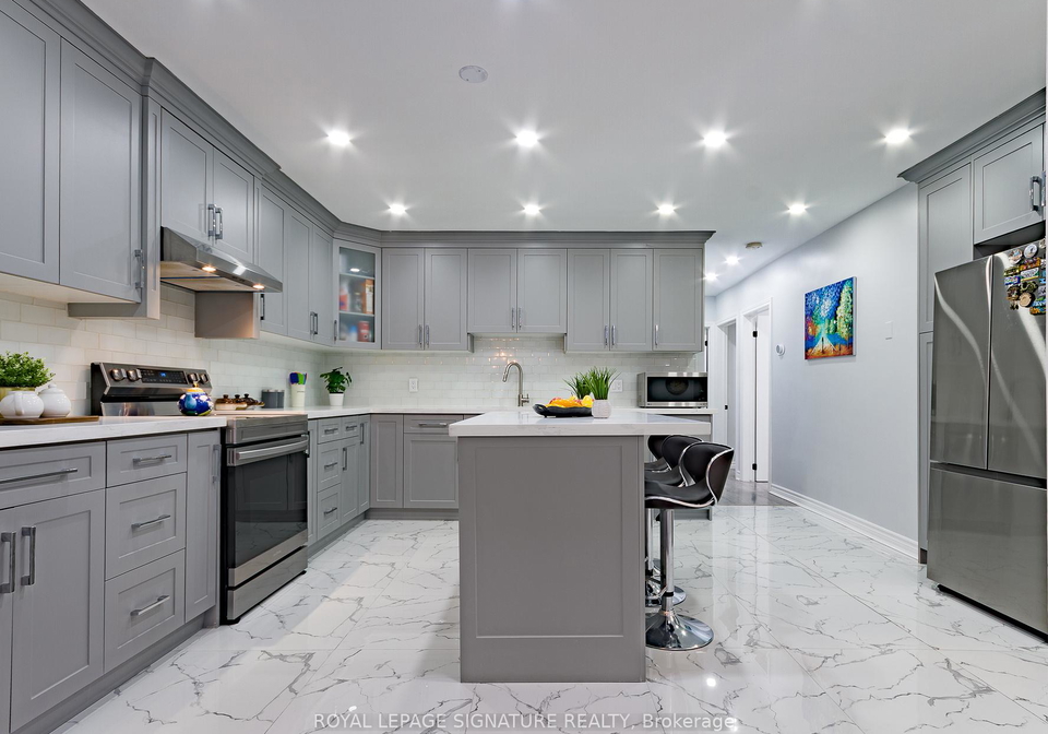 66-niagara-road-kitchener-ontario-x12435431