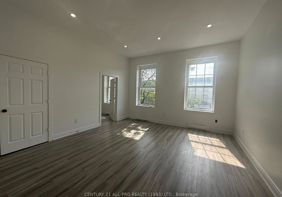 82-king-street-w-cobourg-ontario-x12435435