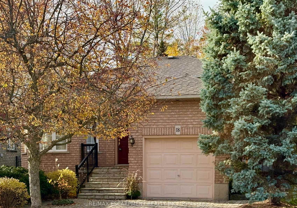 18-naples-boulevard-hamilton-ontario-x12435465
