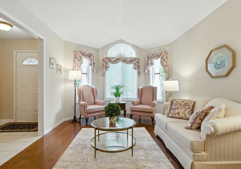 18-naples-boulevard-hamilton-ontario-x12435465