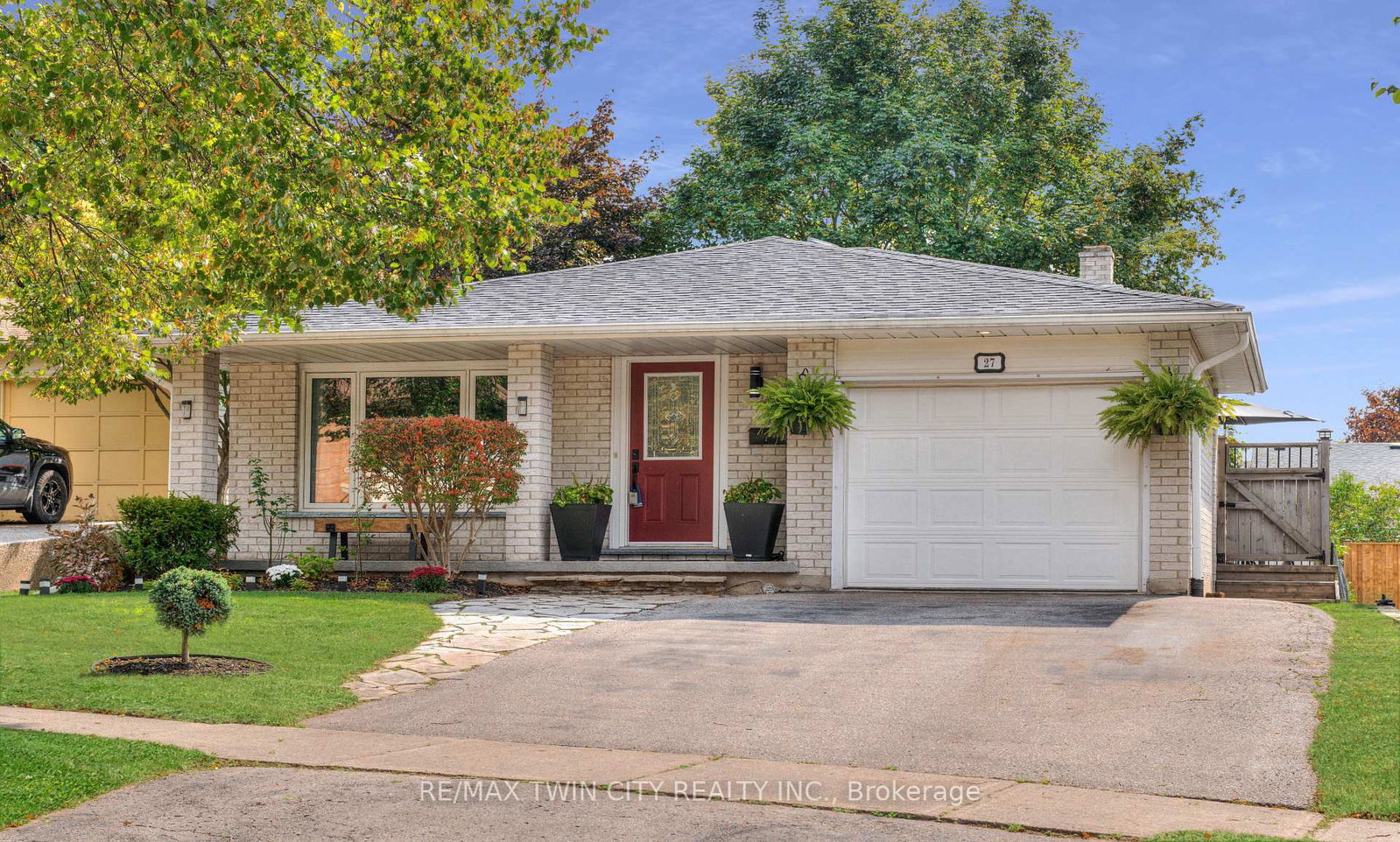 27-wheatfield-crescent-kitchener-ontario-x12435563